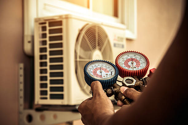 Professional Hvac technician working in Ripley, MS